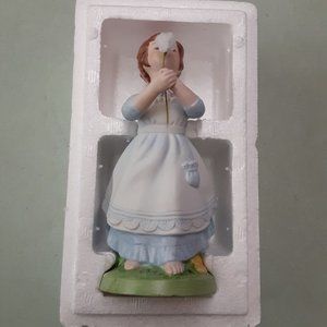 Avon "Wishful Thoughts" Porcelain Figurine ©1982
